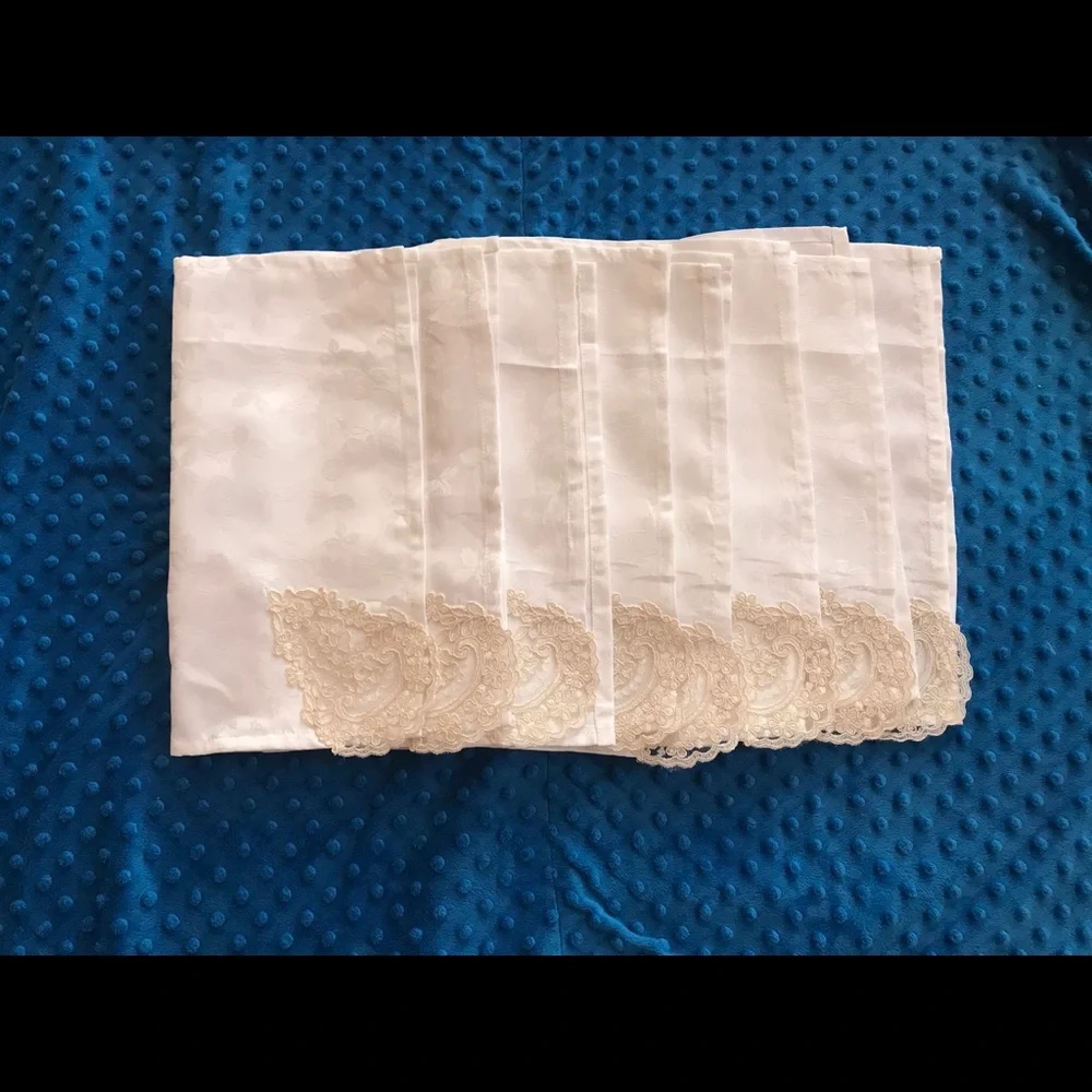 Bundle of 8 Beautiful white cloth guipure new